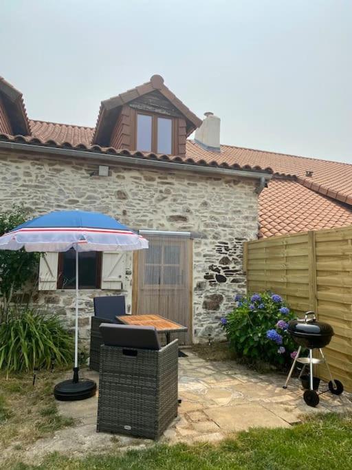 Spacious 1 Bed Home With Shared Pool Champagnac-la-Rivière المظهر الخارجي الصورة